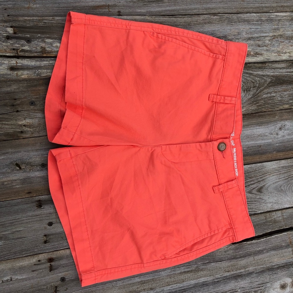 GAP Girlfriend 5 inch short